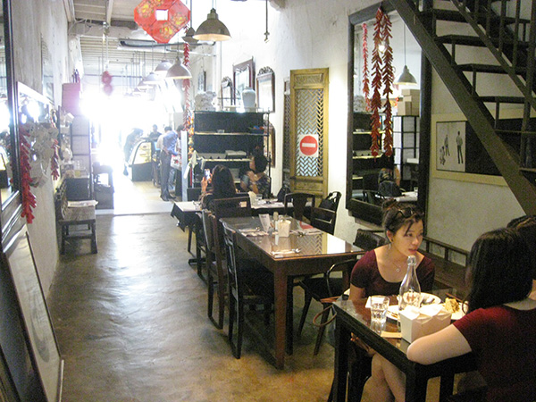 海外ウエディング、海外挙式のマレーシアウエディングペナン島のCHINA HOUSE チャイナハウスのカフェ