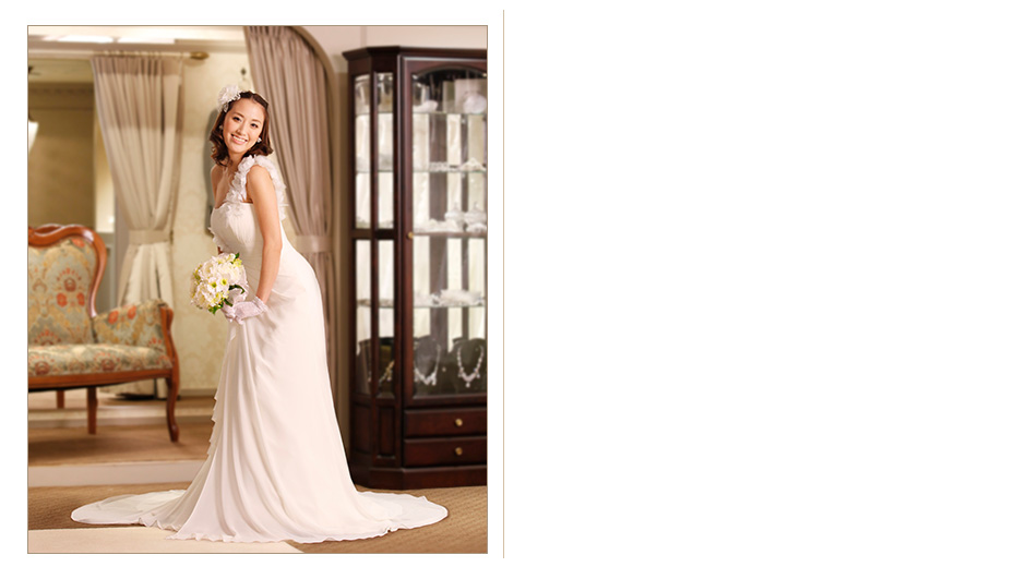 カサミアブライダル　ウェディングドレス