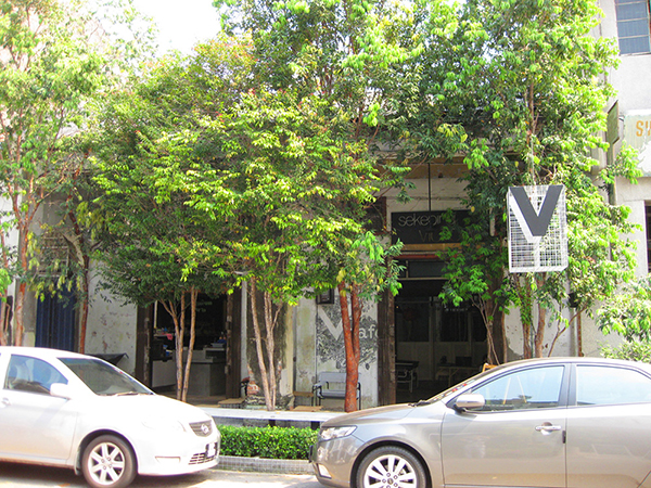 カフェ「V cafe」外観