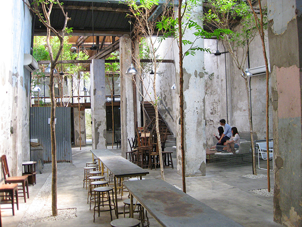 カフェ「V cafe」店内