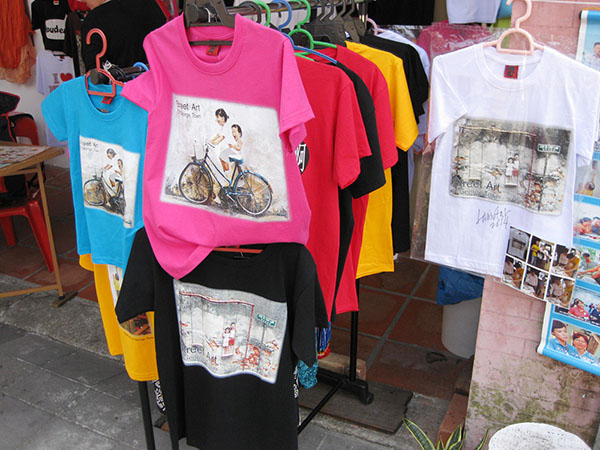 海外ウエディング、海外挙式、マレーシアウエディングの「カサミアブライダル　ペナン島のウォールアートT-シャツ