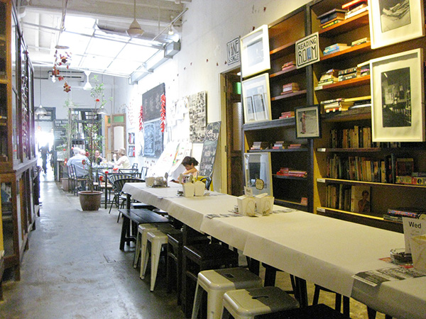 海外ウエディング、海外挙式のマレーシアウエディングペナン島のCHINA HOUSE チャイナハウスのReading Room 読書コーナー