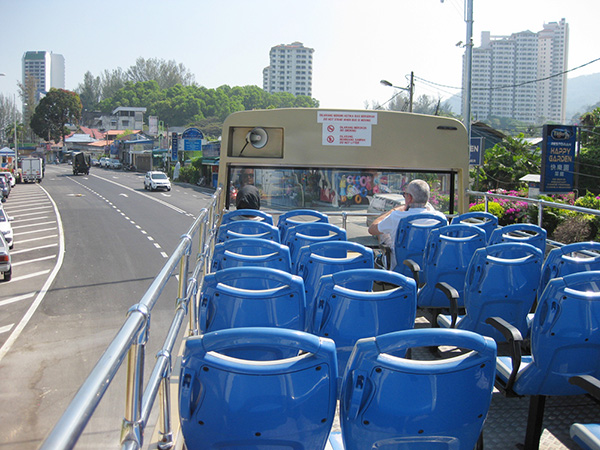 海外挙式、または海外ウエディングのマレーシア2階建てバズのオープンスペースからの眺め